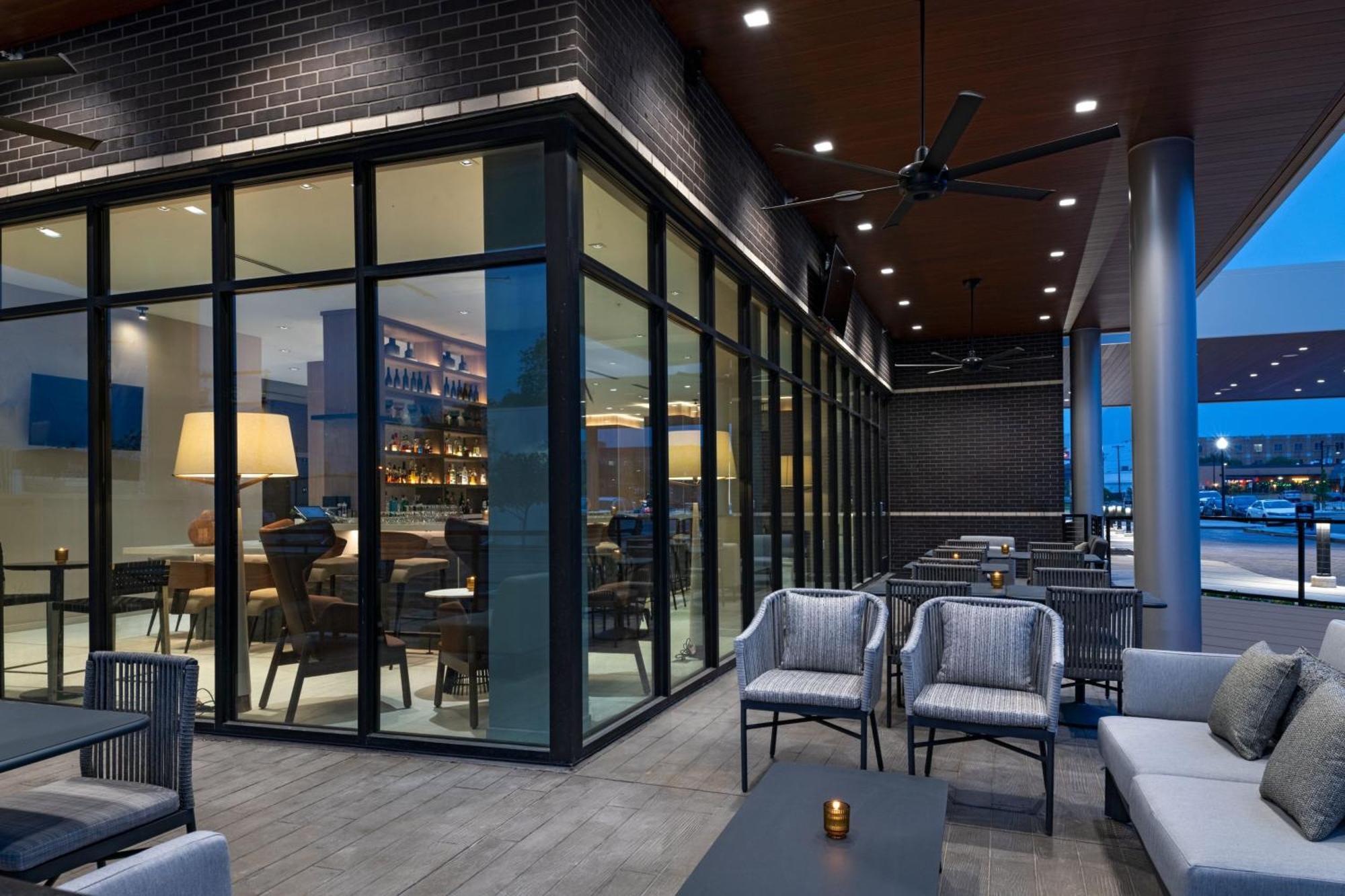 Ac Hotel By Marriott Waco Downtown Exterior photo